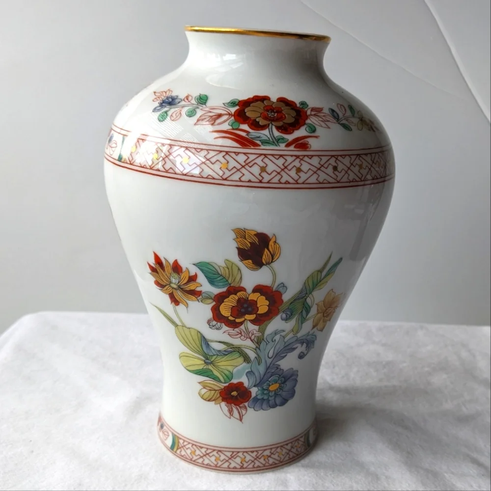 Vintage Haviland Limoges Cathay Floral Gold Trim Porcelain Vase